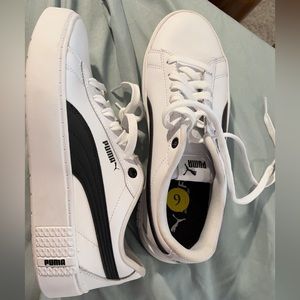 Puma sneakers, size 9. Never worn!